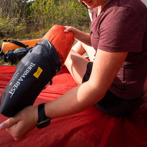 Materac samopompujący THERMAREST APEX WINGLOCK