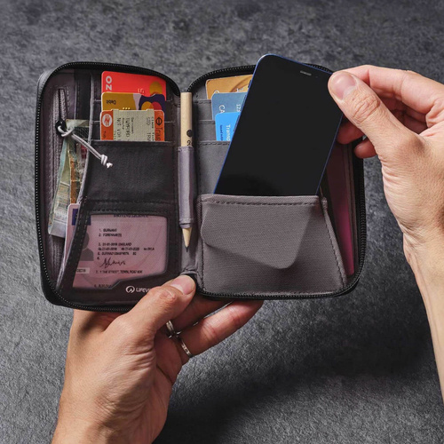 Portfel z ochroną RFID LIFEVENTURE RECYCLED RFID MINI TRAVEL WALLET