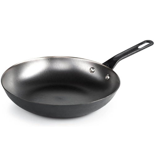 Patelnia żeliwna GSI OUTDOORS GUIDECAST 8 INCH FRYING PAN