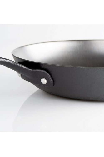Żeliwna patelnia GSI OUTDOORS LITECAST FRYING PAN 254 mm