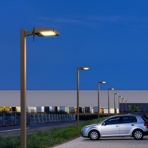 Lampa solarna sterowana aplikacją POWERNEED NAVIGATOR