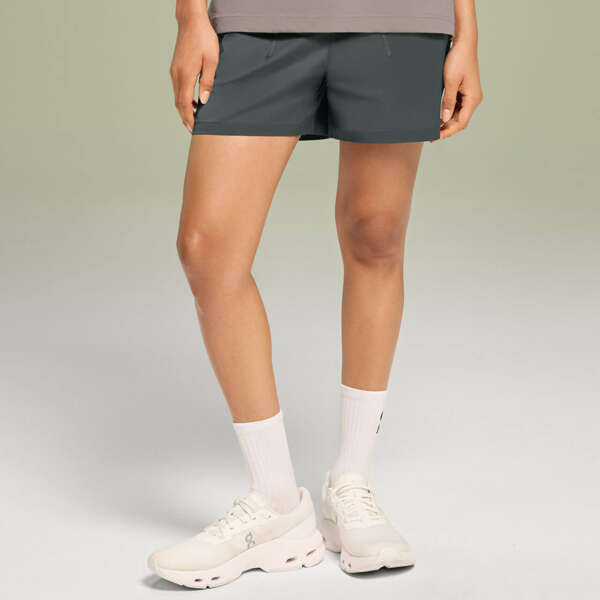 Spodenki sportowe damskie ON RUNNING STUDIO SHORTS